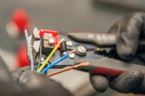 Best 24-Hour Electrician  in Milton, FL